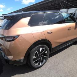 Opel Grandland 1.6 Hybrid Rechargeable 225ch GS e-DCT7 occasion - Brest - photo 2/5