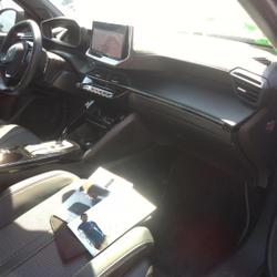 Peugeot 2008 e- 156ch 54 kWh GT occasion - Vernouillet - photo 3/7