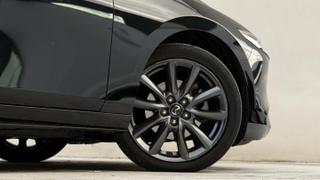 Mazda Mazda3  - photo 3