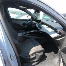 Peugeot 3008 1.2 Hybrid 145ch Allure e-DCS6 / Pack panoramic navigation occasion - Vernouillet - photo 3/6