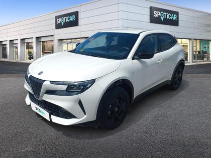 Alfa Romeo Junior - Junior 1.2 Ibrida 136 ch eDCT6 Premium - 26 900 €