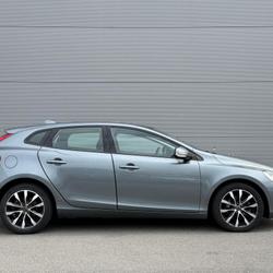 Volvo V40 T2 2.0 122 CH SIGNATURE EDITION / SUIVI COMPLET VOLVO Pornichet