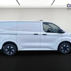 Ford Transit Custom E-TRANSIT CUSTOM FGN 320 L1H1 136 CH BATTERIE 64 KWH TREND Bassussarry
