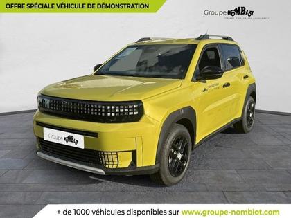 Fiat Grande Panda - T-Gen 3 1.2 Hybrid Turbo 110 ch eDCT6 Icône - 21 990 €