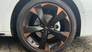 Cupra Leon  - photo 4
