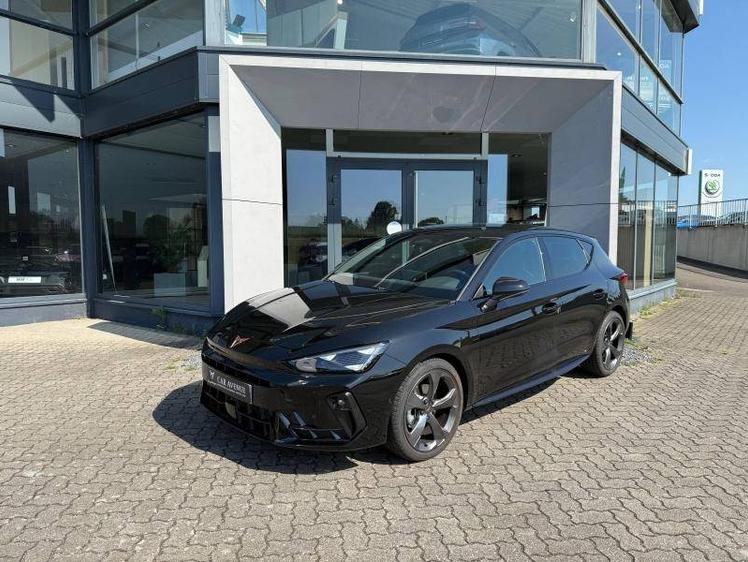 Cupra Leon  - 33 989 €