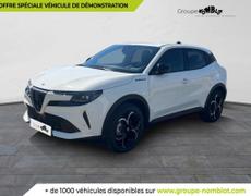 Alfa Romeo Junior - 1.2 Ibrida 145 ch e-DCT6 Speciale - 32 490 €