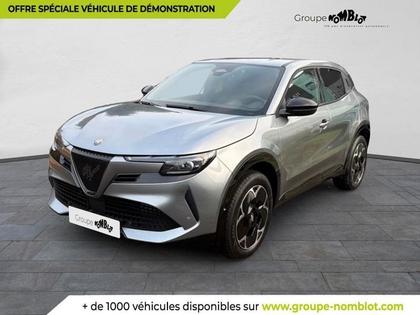 Alfa Romeo Junior - 1.2 Ibrida 145 ch e-DCT6 Sprint - 31 590 €