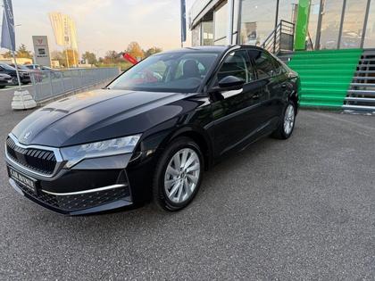 Skoda Octavia - 1.5 TSI ACT Hybrid 116 ch Selection DSG7 / GPS / SIEGES CHAUFFANTS / FEUX LED - 28 989 €