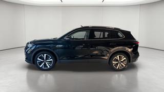 Volkswagen Tiguan  - photo 1