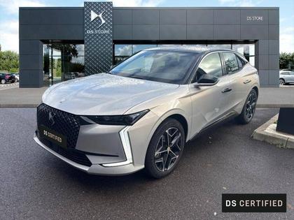 DS Numéro 4 - N°4 Plug-In Hybrid 225 DS Performance Line - 43 490 €