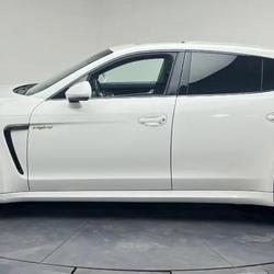 Porsche Panamera S HYBRID Base F&eacute;rin
