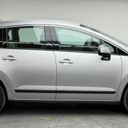 Peugeot 3008 GENERATION-I 1.6 BLUEHDI 120 BUSINESS F&eacute;rin