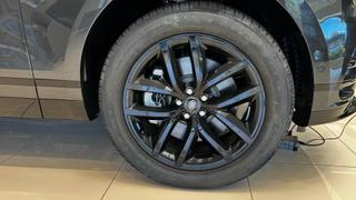 Land Rover Range Rover Velar  - Dynamic - photo 4