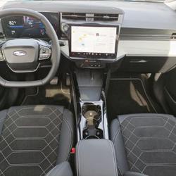 Ford Puma Gen-E 168ch Standard Range 46 kWh Premium Saint-L&ocirc;