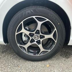 MG MG3 Hybrid+ 195ch Luxury Ceris&eacute;