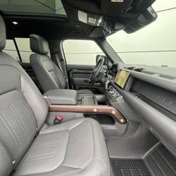 Land Rover Defender 110 3.0 P400 X Fr&eacute;jus