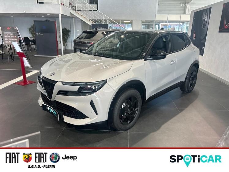 Alfa Romeo Junior  - 33 490 €