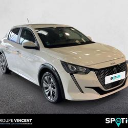 Peugeot 208 136CH STYLE Saint-Germain-du-Puy