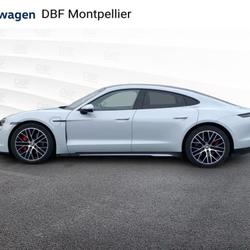 Porsche Taycan 4S 571 ch avec batterie performance plus Saint-Cl&eacute;ment-de-Rivi&egrave;re