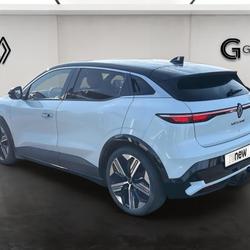 Renault Megane E-Tech Megane E-Tech EV60 220 ch super charge Iconic Ch&acirc;teaubriant