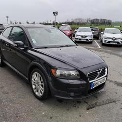 Volvo C30 D5 FAP 180 BVA Pl&eacute;n&eacute;e-Jugon