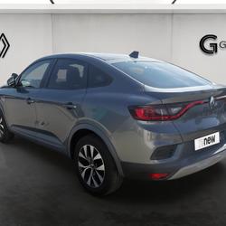 Renault Arkana E-Tech 145 Business Vitr&eacute;
