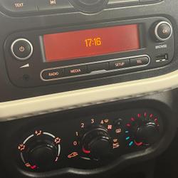 Renault Twingo 3 Twingo III SCe 65 - 20 Life Mign&eacute;-Auxances