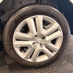 Dacia Sandero TCe 90 Confort Mign&eacute;-Auxances