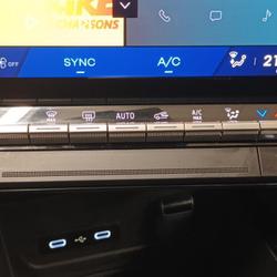 Renault Austral full hybrid E-Tech 200 ch Techno Mign&eacute;-Auxances