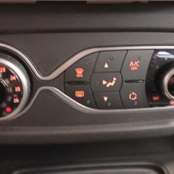 Renault Twingo 3 Twingo III E-Tech Equilibre Mign&eacute;-Auxances