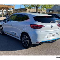 Renault Clio 5 Clio E-Tech 140 - 21 Premi&egrave;re Edition Beaune