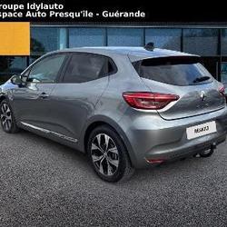 Renault Clio 5 Clio E-Tech full hybrid 145 Evolution Saint-Nazaire