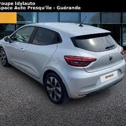 Renault Clio 5 Clio E-Tech full hybrid 145 Evolution Saint-Nazaire