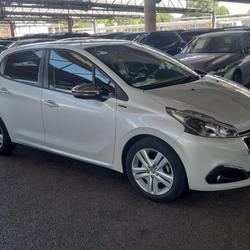 Peugeot 208 PureTech 82ch S&S BVM5 Signature Roanne