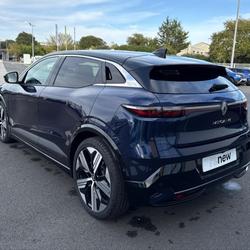 Renault Megane E-Tech Megane E-Tech 220 ch autonomie confort AC22 Iconic Ancenis-Saint-G&eacute;r&eacute;on