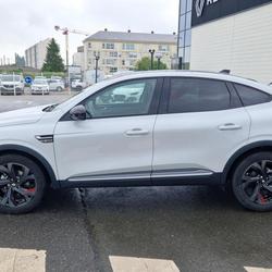 Renault Arkana E-Tech 145 - 21B R.S. Line Ancenis-Saint-G&eacute;r&eacute;on