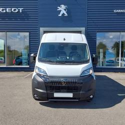 Peugeot Boxer 2.2 140 CH S&S BVA8 3.5T L3H2 Ern&eacute;e
