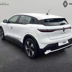 Renault Megane E-Tech Megane E-Tech EV40 130ch standard charge Equilibre Laval