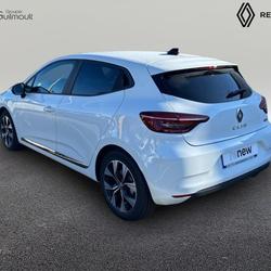 Renault Clio 5 E-TECH FULL HYBRID 145 EVOLUTION EVOLUTION REVERSIBLE Saint-Berthevin