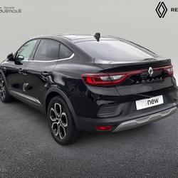 Renault Arkana E-Tech hybride 145 - 22 Techno Saint-Berthevin