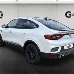 Renault Arkana E-Tech 145 - 21B R.S. Line Saint-Berthevin
