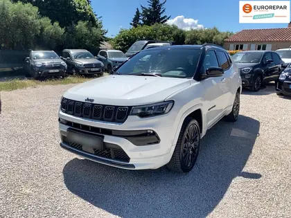 Jeep Compass - 1.3 PHEV T4 240 4XE S (MY21)  5 portes  (mars 2021) (co2 44) - 26 990 €