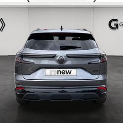 Renault Austral E-Tech hybrid 200 Iconic esprit Alpine Saint-Berthevin