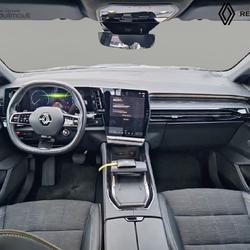 Renault Austral E-Tech hybrid 200 Iconic Ch&acirc;teau-Gontier-sur-Mayenne