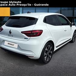 Renault Clio 5 Clio E-Tech full hybrid 145 Evolution Gu&eacute;rande