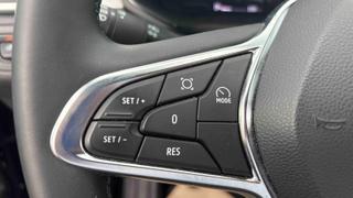 Renault Captur  - photo 1