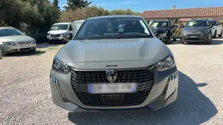 Peugeot 208  - photo 1