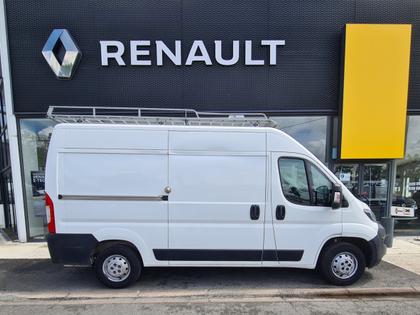 Peugeot Boxer - BlueHDi 120 S&S ASPHALT 330 L2H2 4 portes  (janv. 2021) - 17 990 €