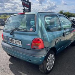 Renault Twingo 1 1.2i 60CV ESSENCE KISS COOL Pl&eacute;n&eacute;e-Jugon
